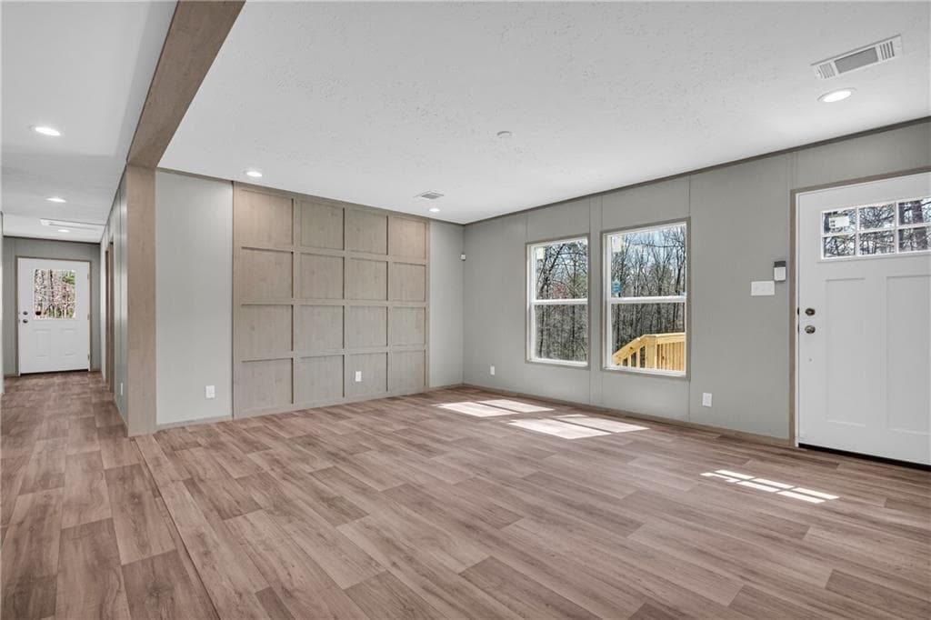 3 bedroom, 2 bathroom, 1,568 sq ft single family residence for sale at 136 Poplar Drive, Dawsonville, GA 30534 — photo 8