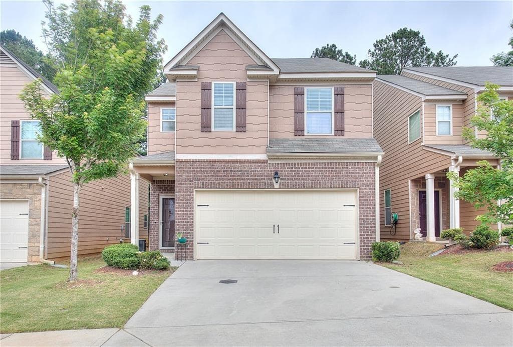 3 bedroom, 3 bathroom, 2,000 sq ft single family residence for rent at 2241 Capella Circle, Atlanta, GA 30331 for $2,600 a month