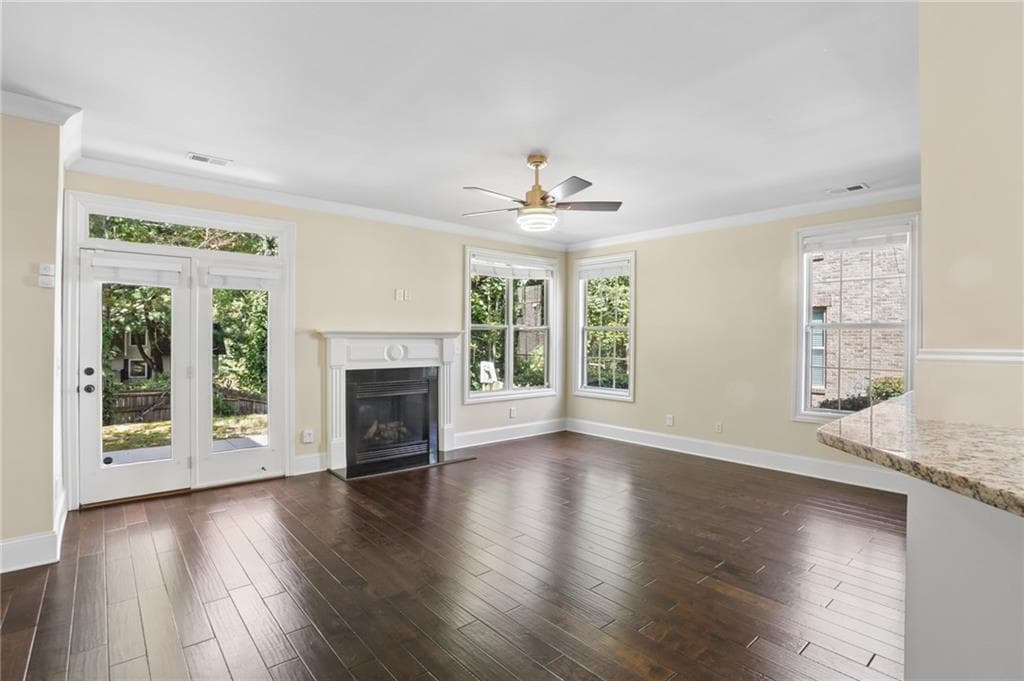 3 bedroom, 3 bathroom, 2,210 sq ft townhouse for sale at 7540 Glisten Avenue, Sandy Springs, GA 30328 — photo 8