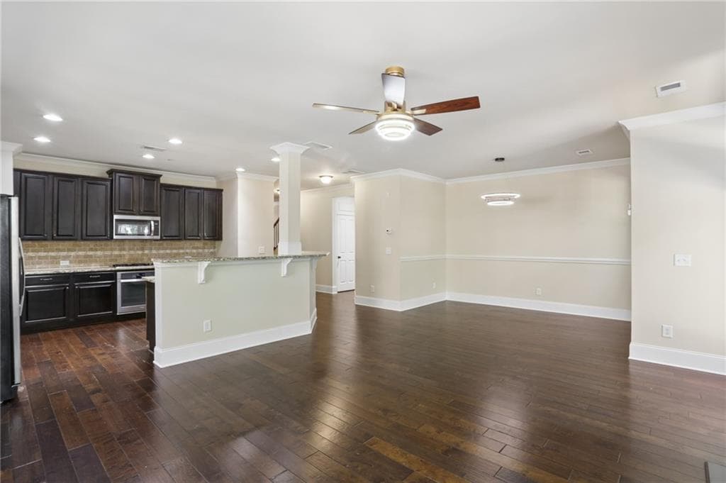 3 bedroom, 3 bathroom, 2,210 sq ft townhouse for sale at 7540 Glisten Avenue, Sandy Springs, GA 30328 — photo 10