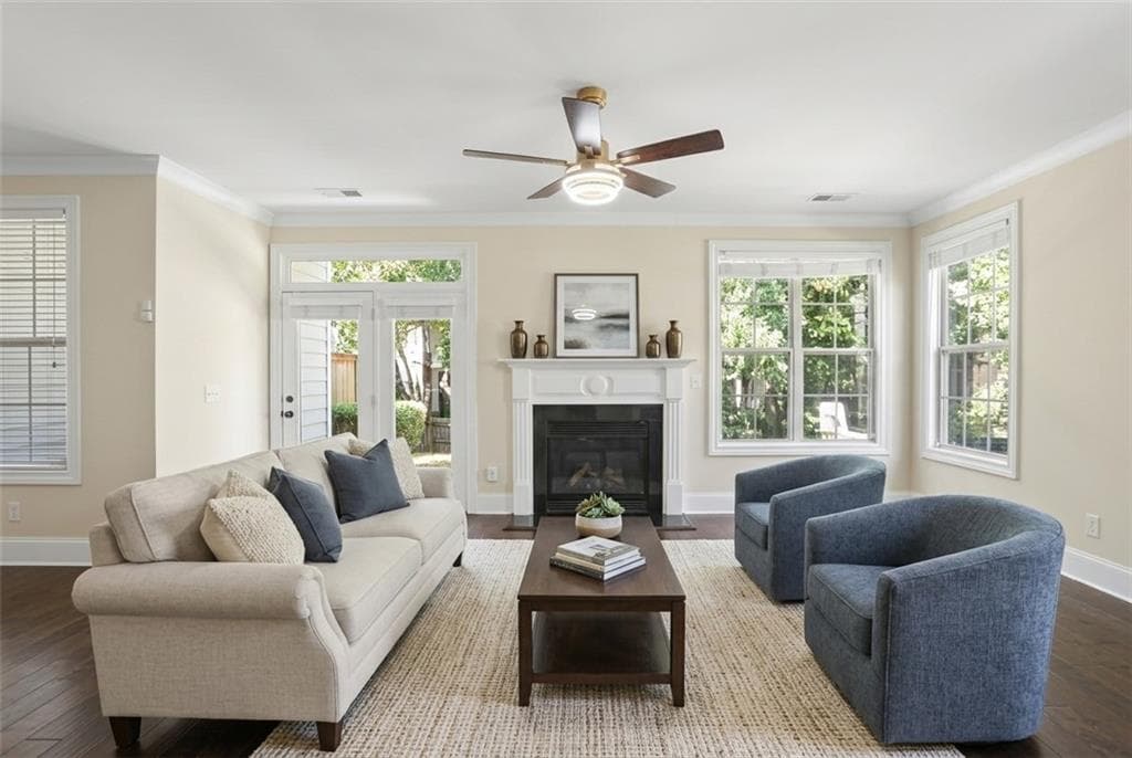 3 bedroom, 3 bathroom, 2,210 sq ft townhouse for sale at 7540 Glisten Avenue, Sandy Springs, GA 30328 — photo 6