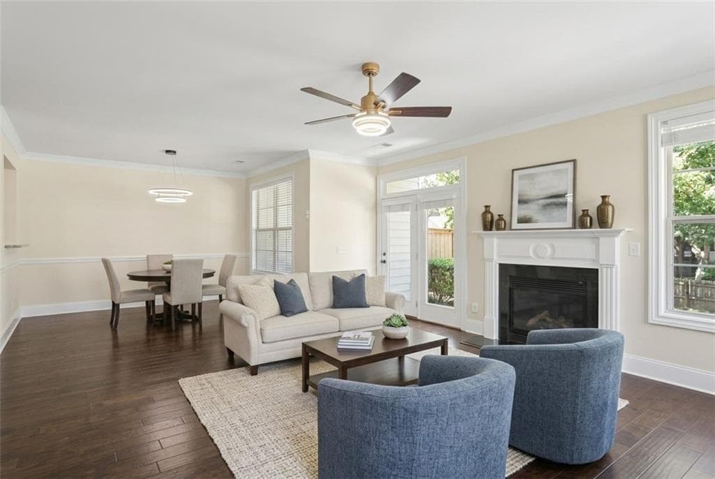 3 bedroom, 3 bathroom, 2,210 sq ft townhouse for sale at 7540 Glisten Avenue, Sandy Springs, GA 30328 — photo 7