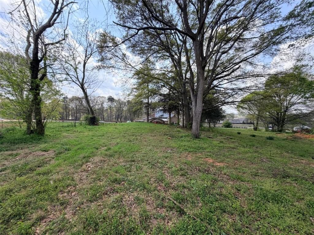 3 bedroom, 2 bathroom single family residence for sale at 662 Old Gainesville Highway, Pendergrass, GA 30567 — photo 3