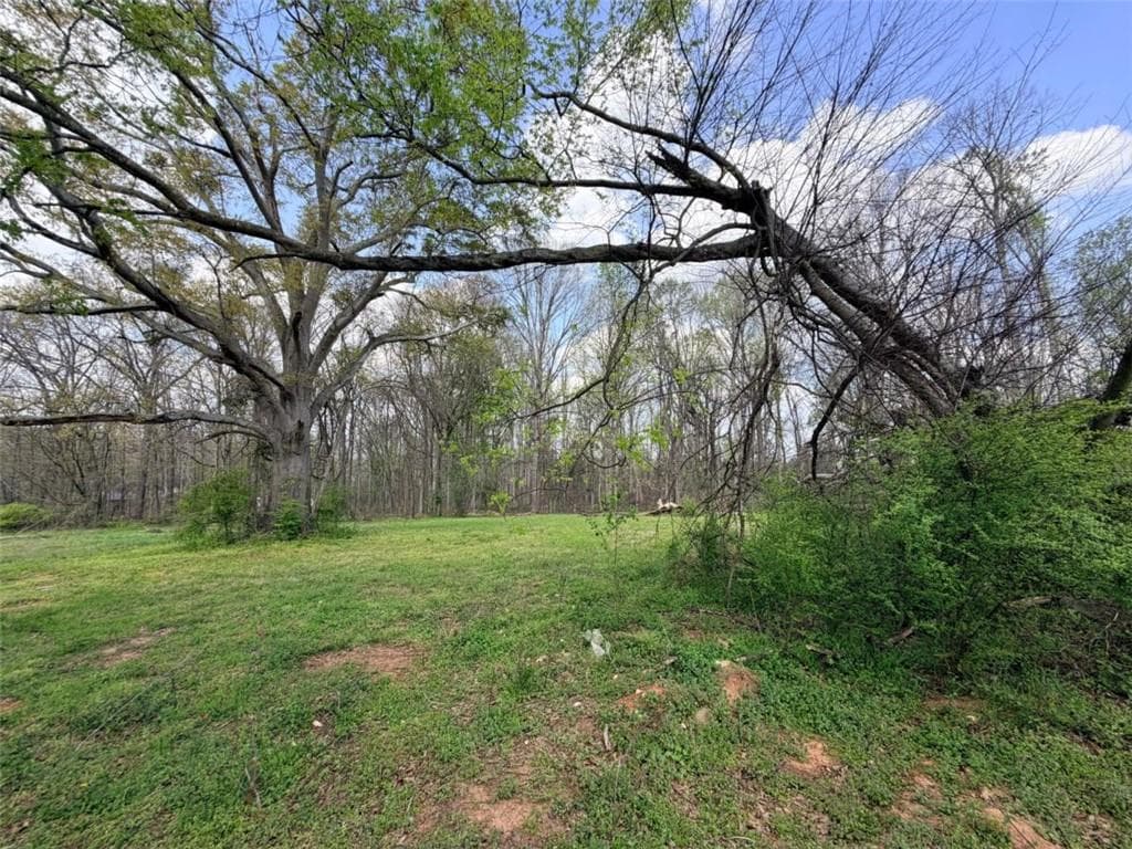 3 bedroom, 2 bathroom single family residence for sale at 662 Old Gainesville Highway, Pendergrass, GA 30567 — photo 4