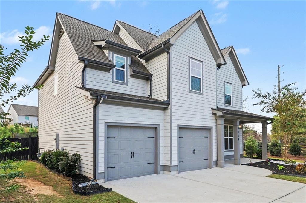 4 bedroom, 4 bathroom, 2,702 sq ft single family residence for sale at 5106 Park Haven Drive, Flowery Branch, GA 30542 — photo 3