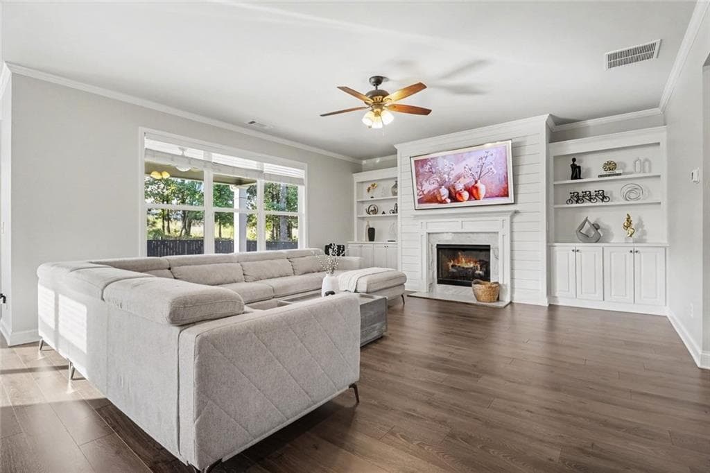 4 bedroom, 4 bathroom, 2,702 sq ft single family residence for sale at 5106 Park Haven Drive, Flowery Branch, GA 30542 — photo 5