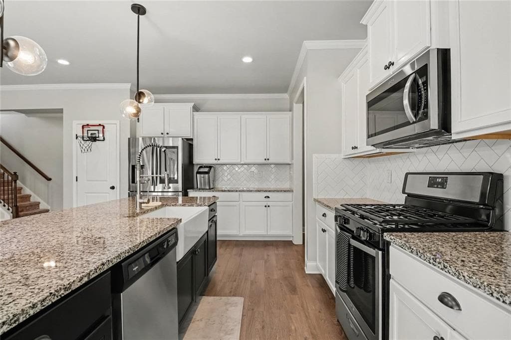 4 bedroom, 4 bathroom, 2,702 sq ft single family residence for sale at 5106 Park Haven Drive, Flowery Branch, GA 30542 — photo 8