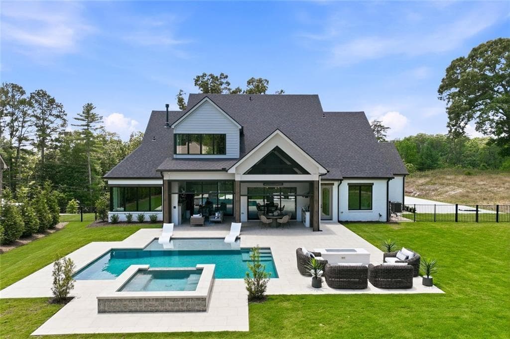 5 bedroom, 5 bathroom, 4,422 sq ft single family residence for sale at 9225 Crystal Springs Road, Gainesville, GA 30506 — photo 5