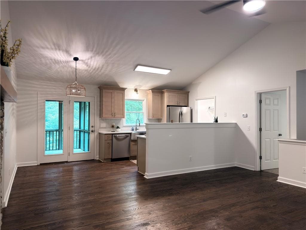 4 bedroom, 3 bathroom, 2,333 sq ft single family residence for sale at 167 Trout Lily Trail, Jasper, GA 30143 — photo 2