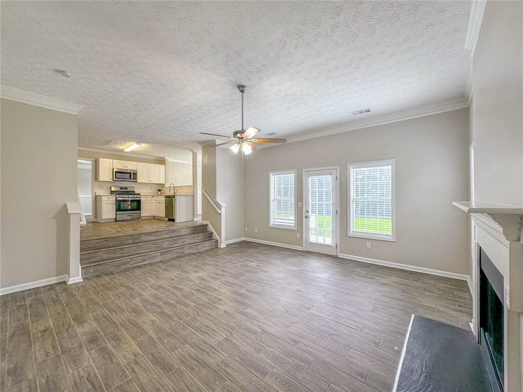 4 bedroom, 3 bathroom, 3,052 sq ft single family residence for rent at 1070 Big Haynes Drive, Grayson, GA 30017 for $2,550 a month — photo 5
