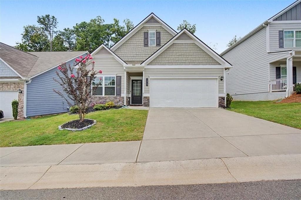 3 bedroom, 3 bathroom, 2,231 sq ft single family residence for sale at 173 Worley Drive, Jasper, GA 30143 — photo 2