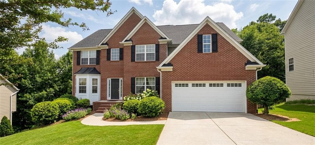4 bedroom, 3 bathroom, 2,868 sq ft single family residence for sale at 3811 Roxfield Drive, Buford, GA 30518