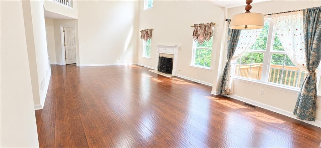 4 bedroom, 3 bathroom, 2,868 sq ft single family residence for sale at 3811 Roxfield Drive, Buford, GA 30518 — photo 4
