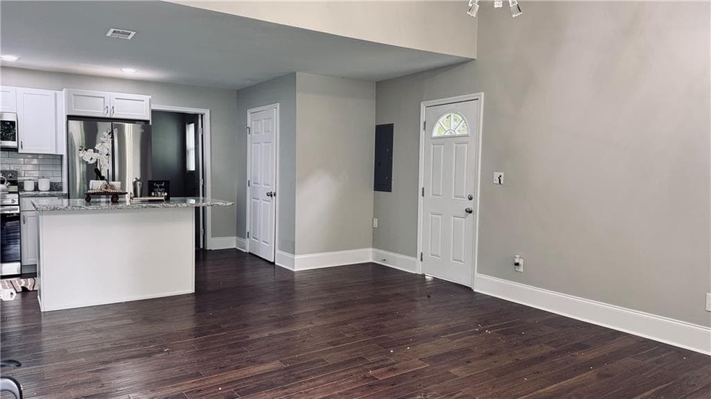 3 bedroom, 2 bathroom, 1,321 sq ft single family residence for sale at 2443 Abner Place, Atlanta, GA 30318 — photo 4