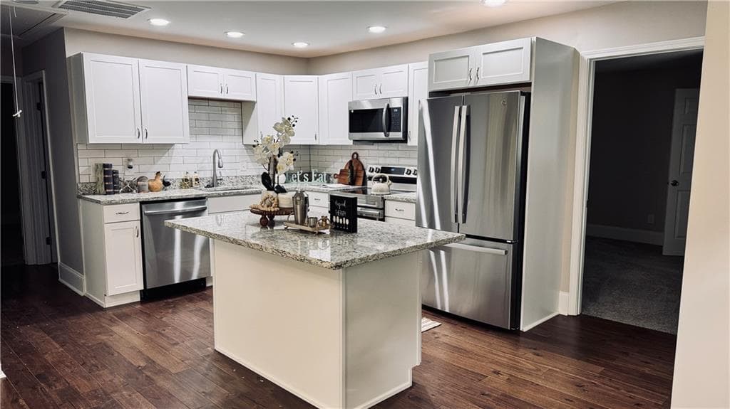 3 bedroom, 2 bathroom, 1,321 sq ft single family residence for sale at 2443 Abner Place, Atlanta, GA 30318 — photo 6