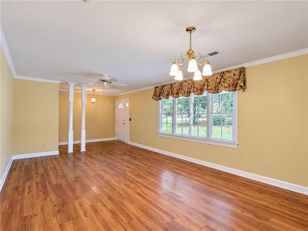 3 bedroom, 2 bathroom, 1,690 sq ft single family residence for sale at 412 Ben Avenue, Lilburn, GA 30047 — photo 3