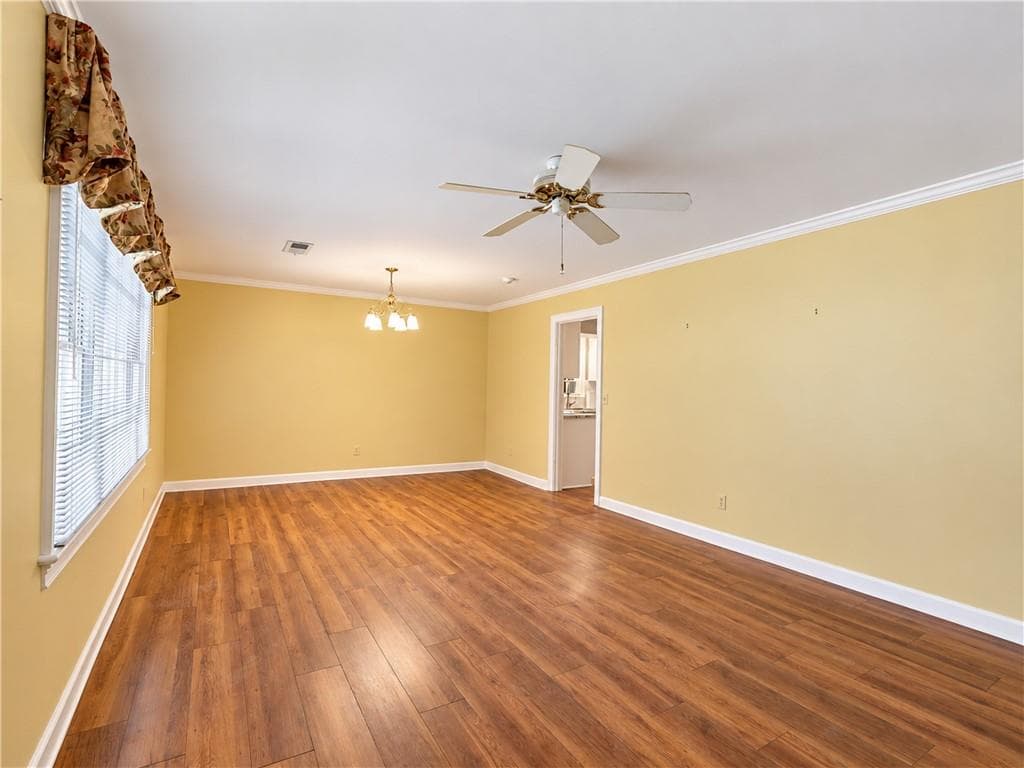 3 bedroom, 2 bathroom, 1,690 sq ft single family residence for sale at 412 Ben Avenue, Lilburn, GA 30047 — photo 5