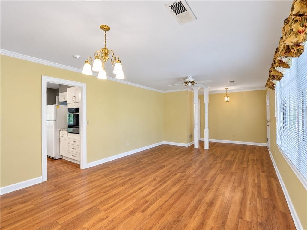 3 bedroom, 2 bathroom, 1,690 sq ft single family residence for sale at 412 Ben Avenue, Lilburn, GA 30047 — photo 6