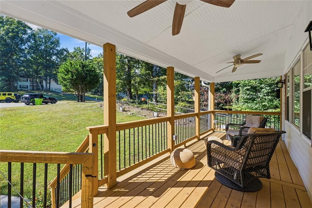 4 bedroom, 2 bathroom, 1,884 sq ft single family residence for sale at 1590 Kimberly Place, Canton, GA 30114 — photo 3