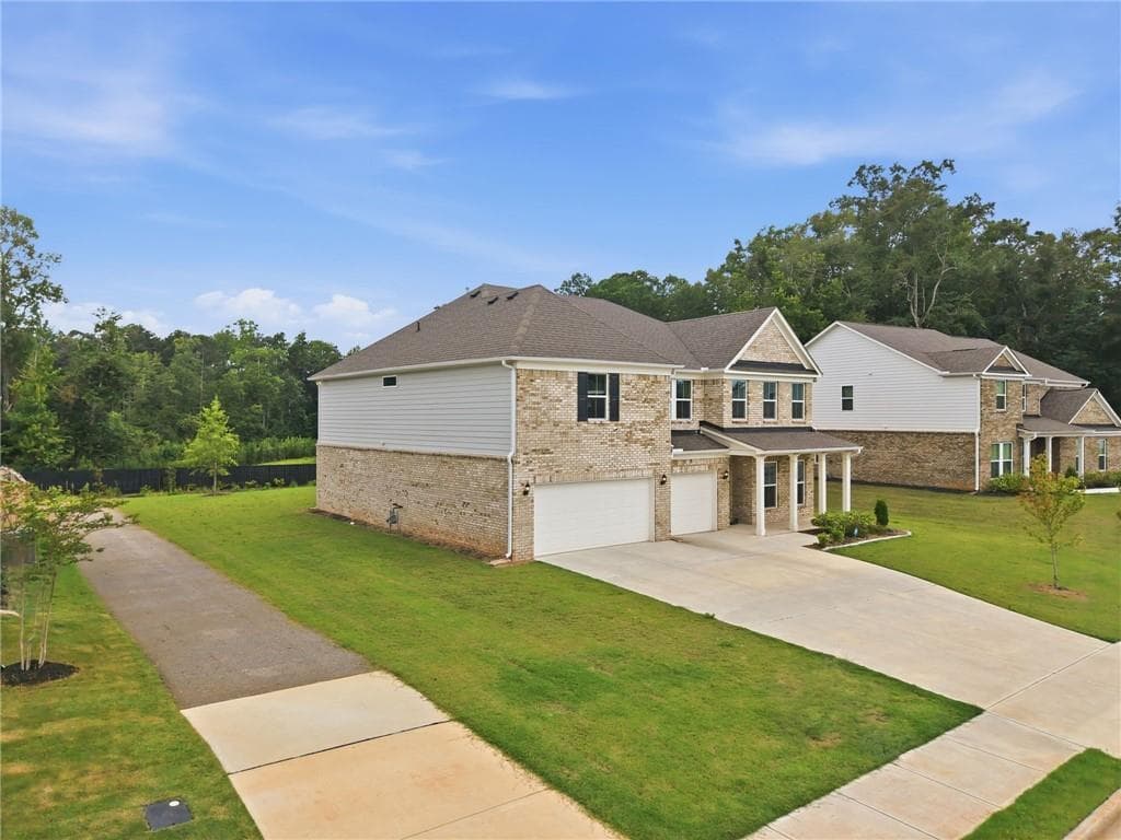 6 bedroom, 4 bathroom, 4,140 sq ft single family residence for sale at 112 Aj Welch Jr Way, Mcdonough, GA 30252 — photo 3