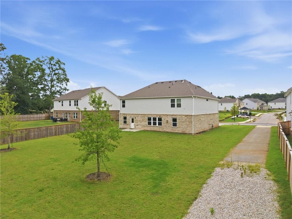 6 bedroom, 4 bathroom, 4,140 sq ft single family residence for sale at 112 Aj Welch Jr Way, Mcdonough, GA 30252 — photo 7