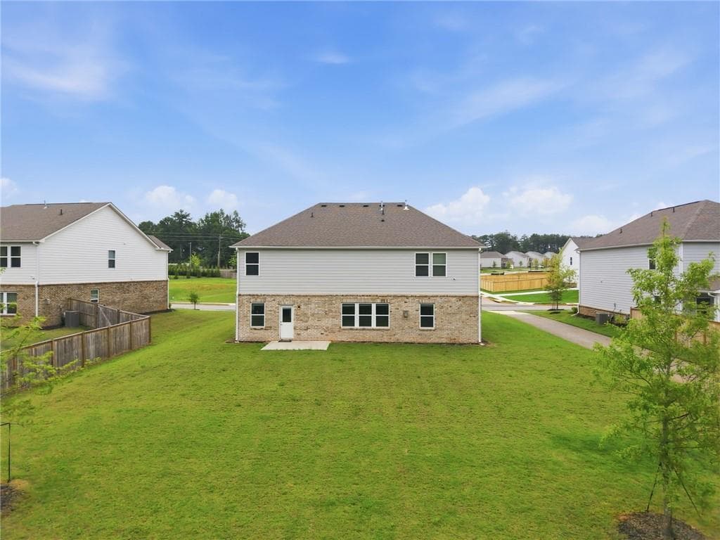 6 bedroom, 4 bathroom, 4,140 sq ft single family residence for sale at 112 Aj Welch Jr Way, Mcdonough, GA 30252 — photo 8
