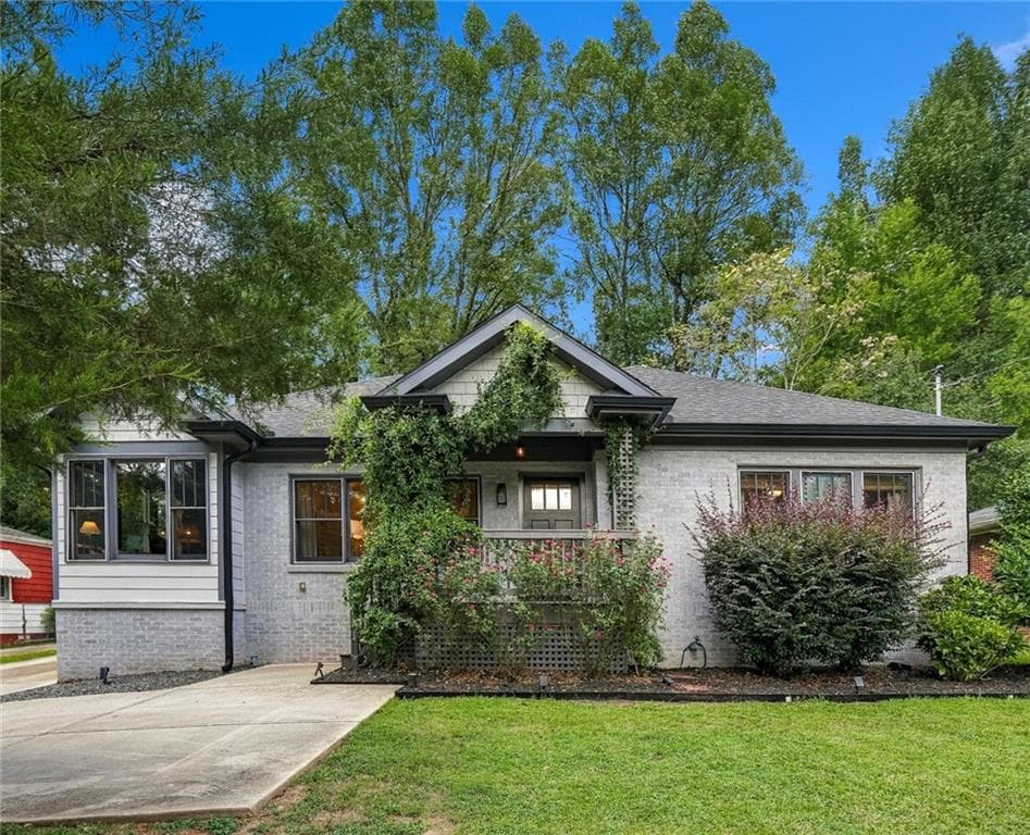 3 bedroom, 2 bathroom, 1,769 sq ft single family residence for rent at 932 Gresham Avenue, Atlanta, GA 30316 for $3,250 a month — photo 1 of 24