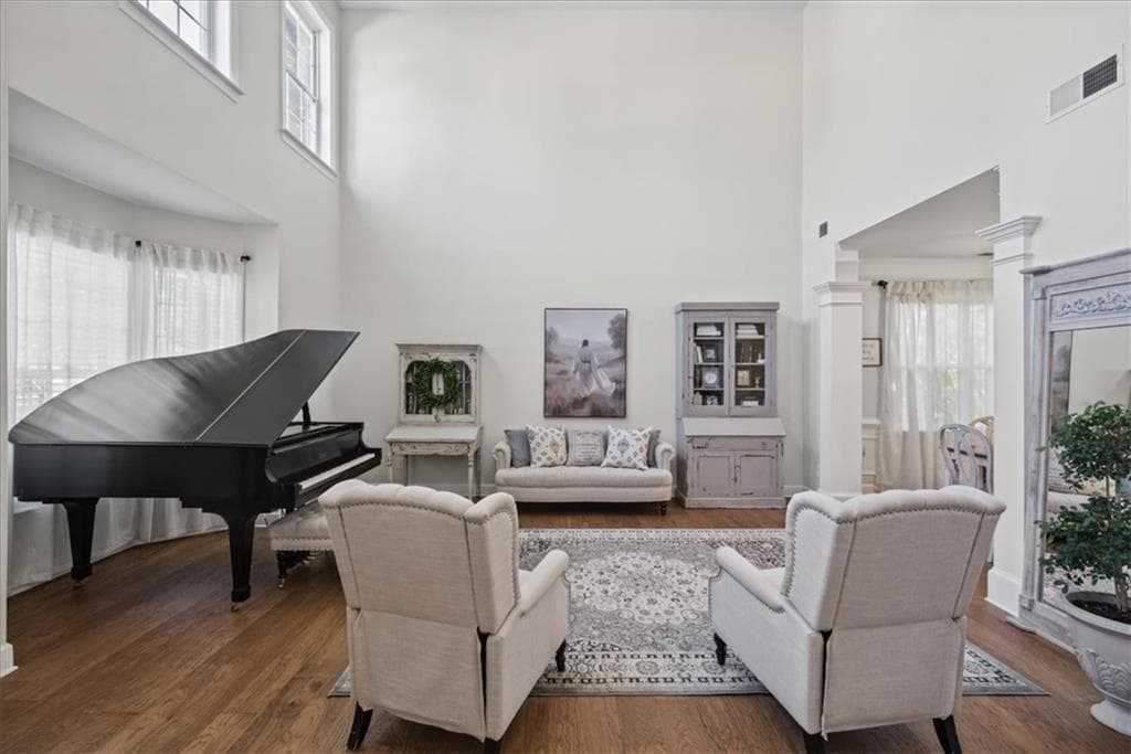 5 bedroom, 3 bathroom, 3,079 sq ft single family residence for sale at 211 Woodview Lane, Woodstock, GA 30188 — photo 9
