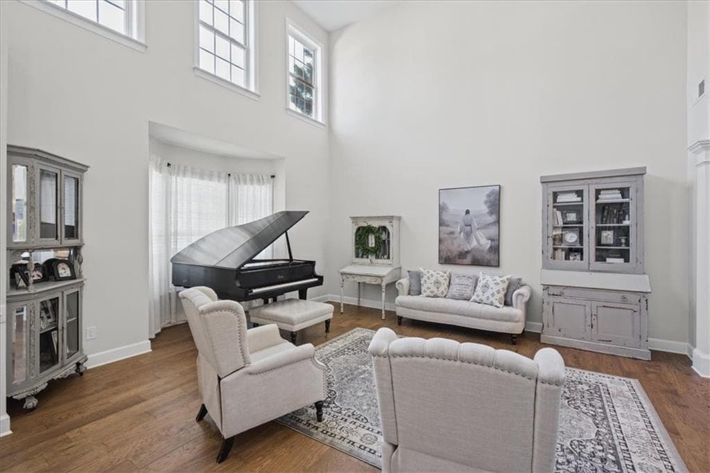 5 bedroom, 3 bathroom, 3,079 sq ft single family residence for sale at 211 Woodview Lane, Woodstock, GA 30188 — photo 10