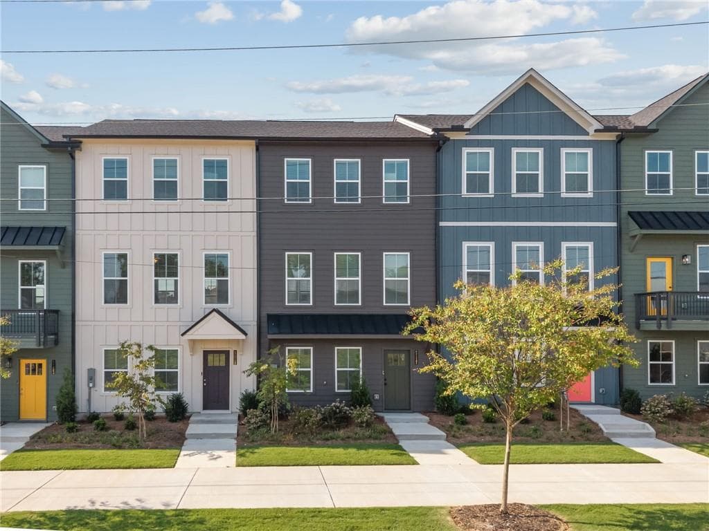 3 bedroom, 3 bathroom, 1,382 sq ft townhouse for sale at 1117 Hodgepodge Way Lot 9, Atlanta, GA 30316