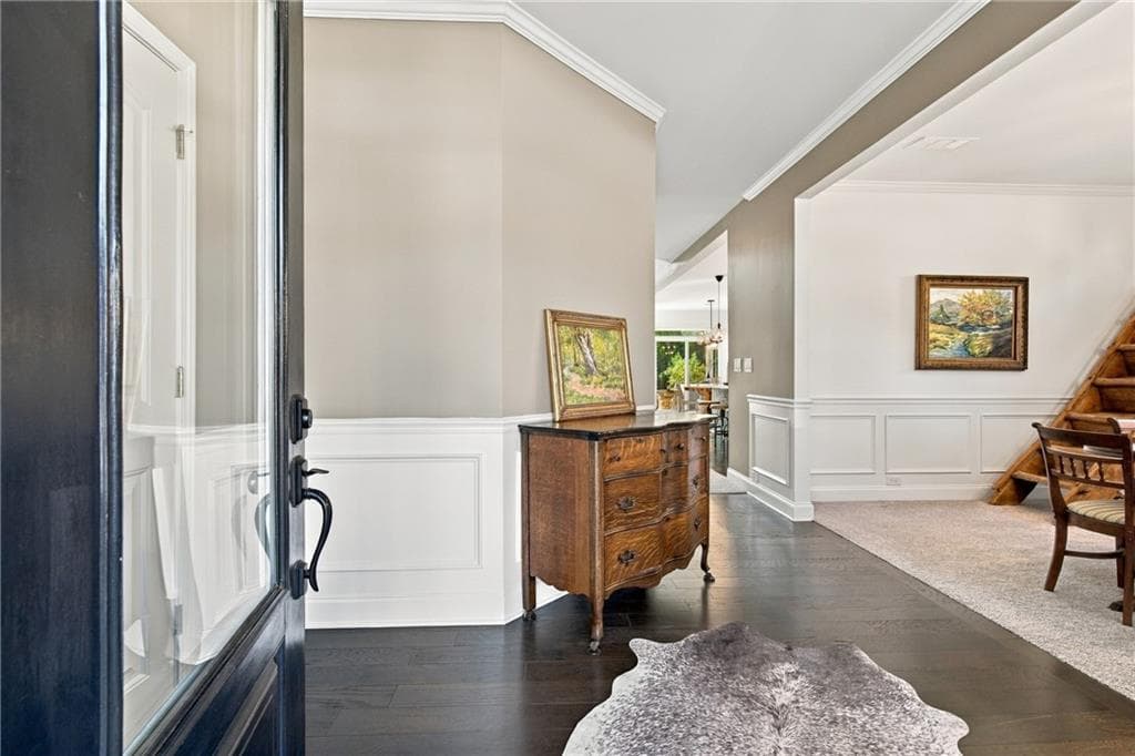 5 bedroom, 5 bathroom, 3,147 sq ft single family residence for sale at 147 Michigan Circle, Hoschton, GA 30548 — photo 7