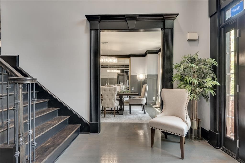 6 bedroom, 6 bathroom, 5,538 sq ft single family residence for sale at 1370 Boomer Circle, Suwanee, GA 30024 — photo 8