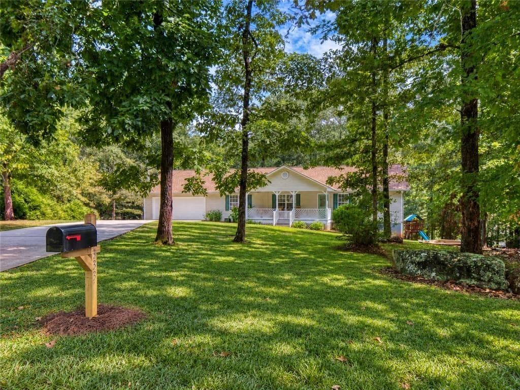 3 bedroom, 2 bathroom, 1,674 sq ft single family residence for sale at 333 Long Branch Crossing, Dahlonega, GA 30533 — photo 3
