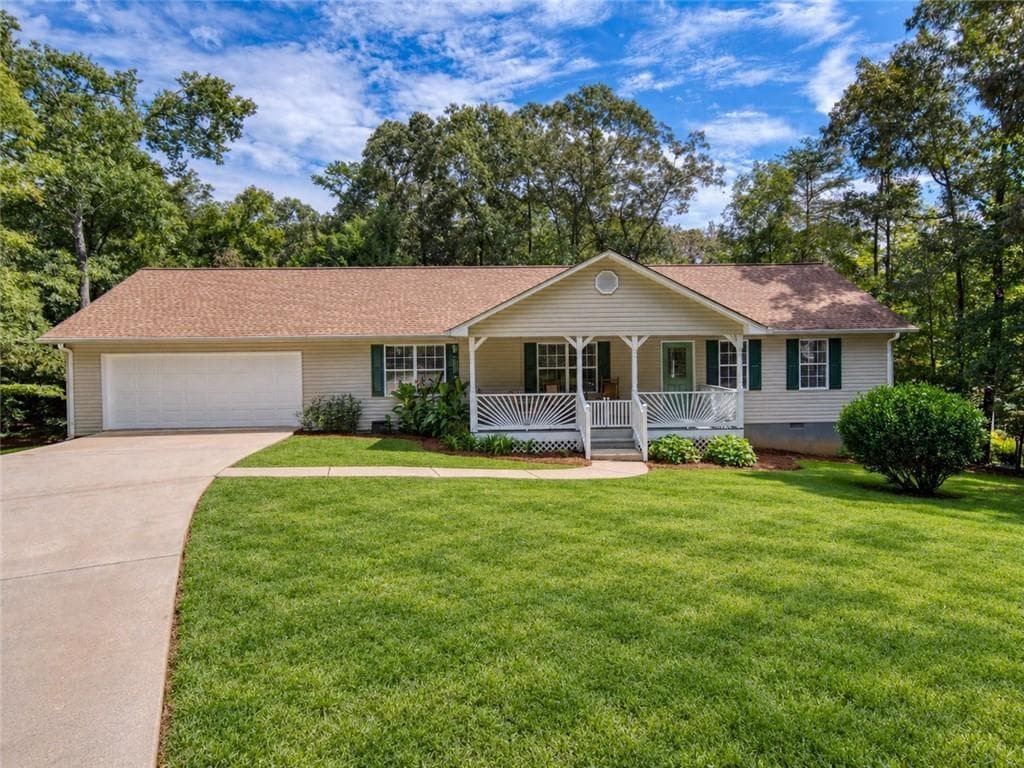 3 bedroom, 2 bathroom, 1,674 sq ft single family residence for sale at 333 Long Branch Crossing, Dahlonega, GA 30533 — photo 4