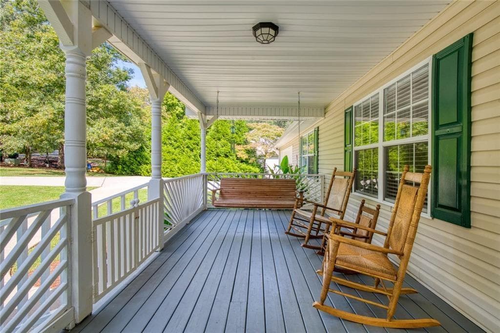 3 bedroom, 2 bathroom, 1,674 sq ft single family residence for sale at 333 Long Branch Crossing, Dahlonega, GA 30533 — photo 6