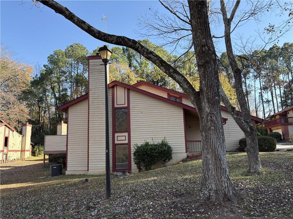 2 bedroom, 2 bathroom, 1,590 sq ft condominium for sale at 1121 Village Main Street, Stone Mountain, GA 30088 — photo 2