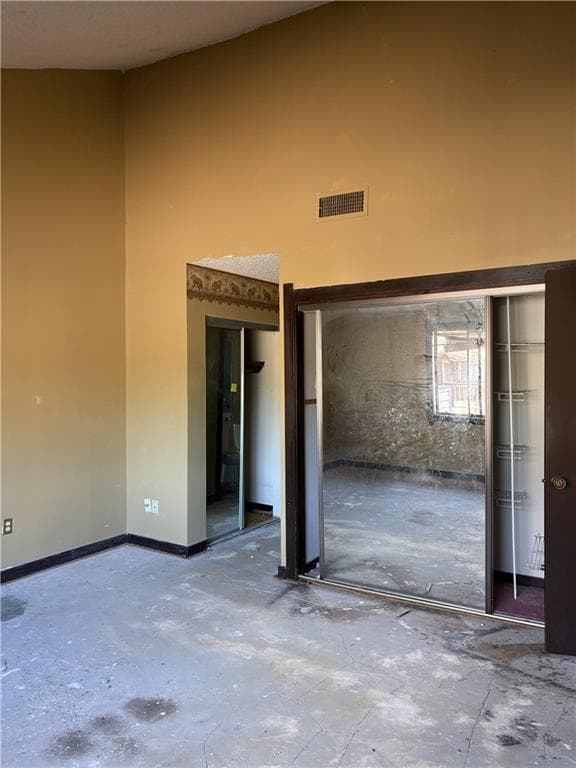 2 bedroom, 2 bathroom, 1,590 sq ft condominium for sale at 1121 Village Main Street, Stone Mountain, GA 30088 — photo 4