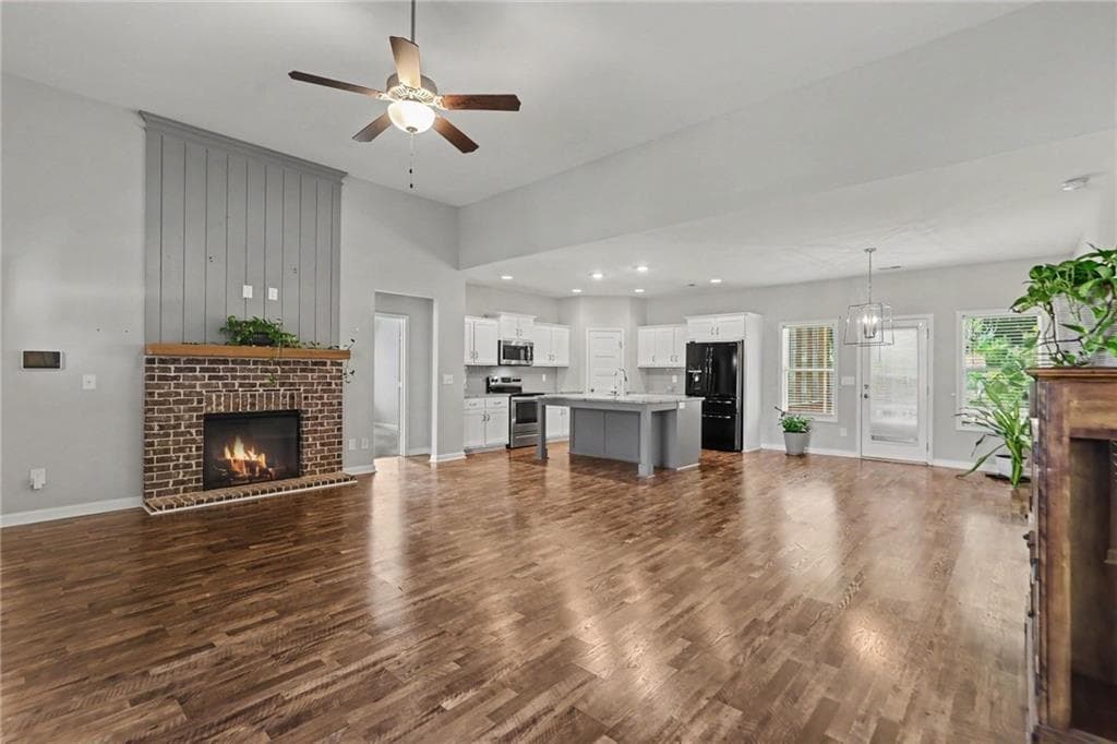 4 bedroom, 2 bathroom, 2,291 sq ft single family residence for sale at 119 Springwood Drive, Carrollton, GA 30117 — photo 6