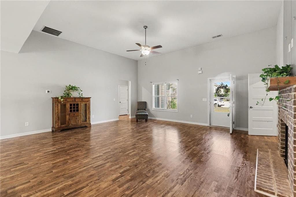 4 bedroom, 2 bathroom, 2,291 sq ft single family residence for sale at 119 Springwood Drive, Carrollton, GA 30117 — photo 7