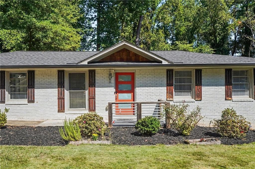 3 bedroom, 2 bathroom, 1,415 sq ft single family residence for sale at 2030 Barberrie Lane, Decatur, GA 30032 — photo 4