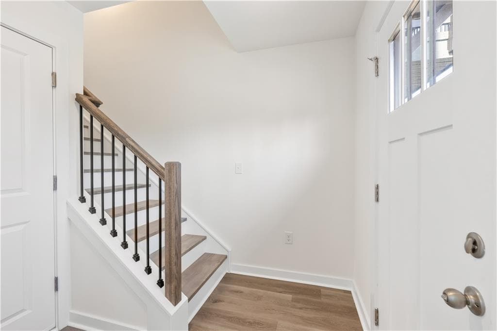 3 bedroom, 3 bathroom, 1,382 sq ft townhouse for sale at 1123 Hodgepodge Way Lot 12, Atlanta, GA 30316 — photo 3