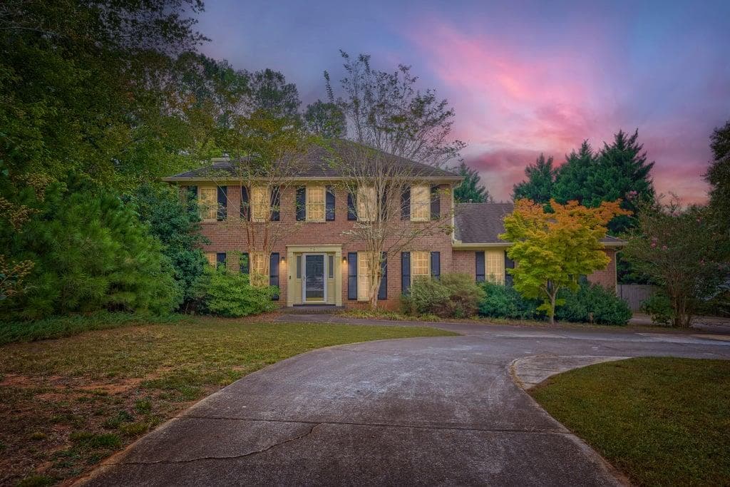 4 bedroom, 3 bathroom, 2,814 sq ft home for sale at 79 Nickajack Road, Mableton, GA