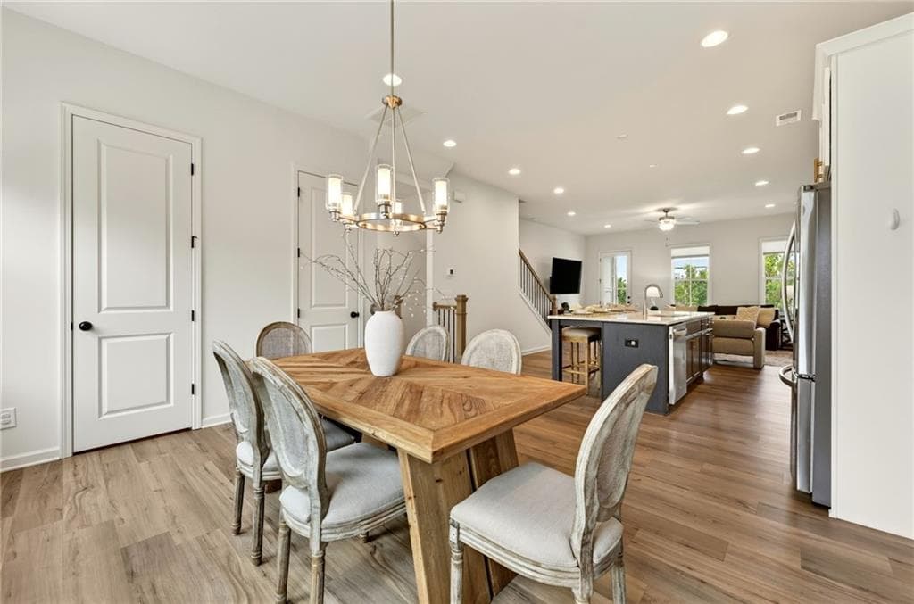 3 bedroom, 4 bathroom, 2,025 sq ft townhouse for sale at 132 Harlow Circle, Roswell, GA 30076 — photo 10