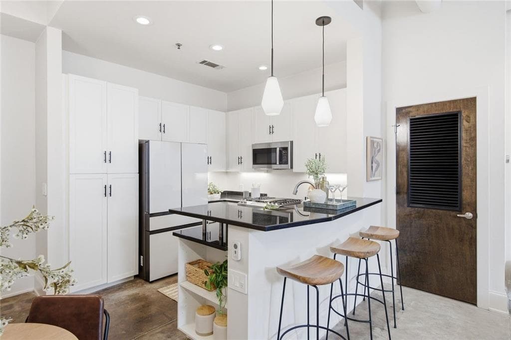 1 bedroom, 1 bathroom, 817 sq ft condominium for sale at 978 North Avenue 109, Atlanta, GA 30306 — photo 7