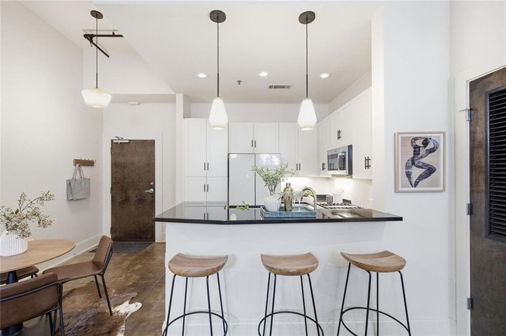 1 bedroom, 1 bathroom, 817 sq ft condominium for sale at 978 North Avenue 109, Atlanta, GA 30306 — photo 8
