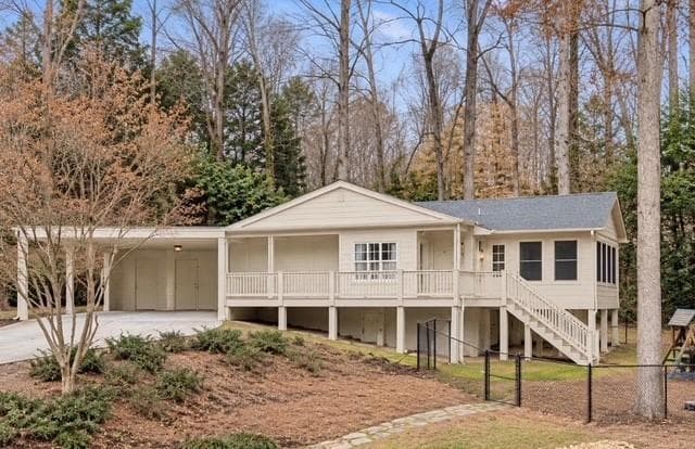 3 bedroom, 2 bathroom, 2,352 sq ft single family residence for rent at 155 Worth Drive, Atlanta, GA 30327 for $5,600 a month — photo 2