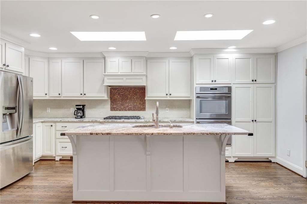 3 bedroom, 2 bathroom, 2,352 sq ft single family residence for rent at 155 Worth Drive, Atlanta, GA 30327 for $5,600 a month — photo 8