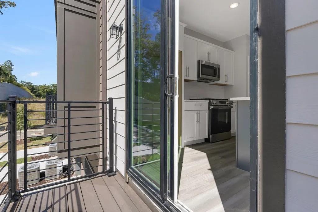 3 bedroom, 3 bathroom, 1,923 sq ft condominium for rent at 734 Urban Grange Way, Suwanee, GA 30024 for $2,600 a month — photo 7