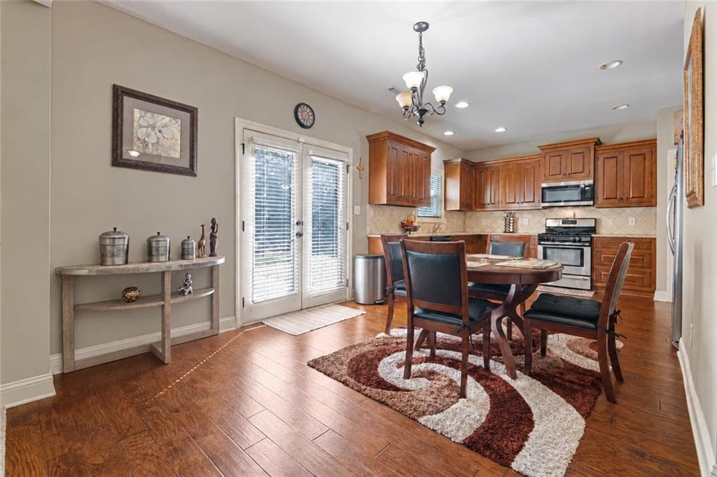 4 bedroom, 3 bathroom, 2,462 sq ft single family residence for sale at 125 Mays Bluff, Fayetteville, GA 30215 — photo 3