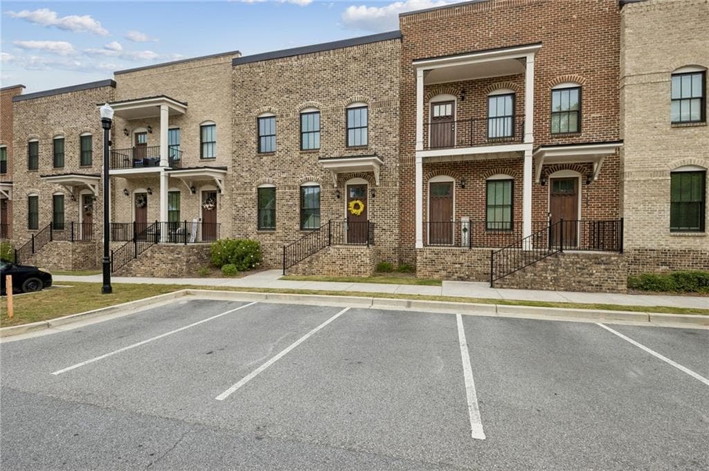 4 bedroom, 4 bathroom, 2,666 sq ft townhouse for sale at 2155 Rail Yard Avenue, Grayson, GA 30017 — photo 3